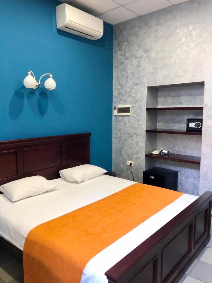 Gaudi Stylish Hotel Odesa Exterior photo